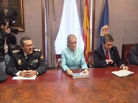 Delegada de Gobierno se reúne con Policía y joyeros