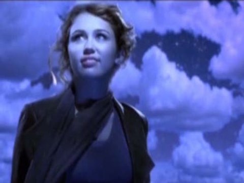 Miley Cyrus y Selena Gomez, cerca de Playboy