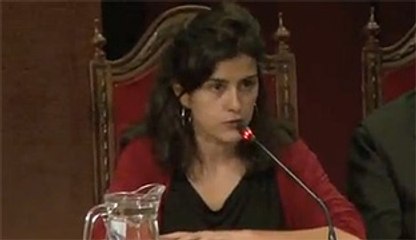 Olga Rodríguez en el acto de apoyo al diario &#039;Público&#039;