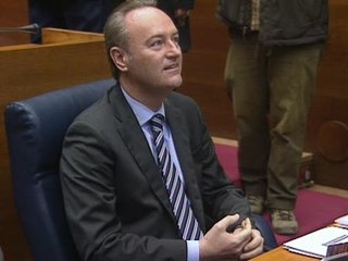 El PP aprueba en solitario los decretos