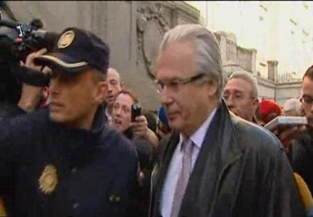 El juez Garzón, en el banquillo de los acusados