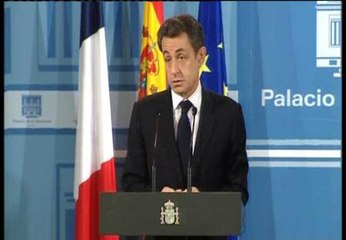 Sarkozy: "En Francia y supongo que en España también no son las agencias las que definen las políticas"
