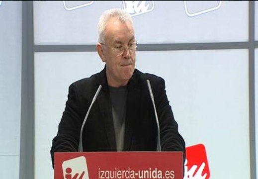 Cayo Lara: Fraga se va sin que su partido haya condenado el franquismo