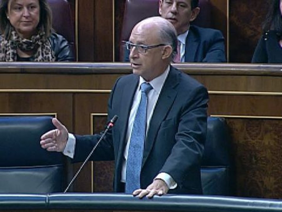Montoro: "Jamás se han producido injerencias políticas en la Agencia Tributaria"