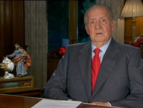 Don Juan Carlos: Quiero transmitiros como Rey de España mi determinación de continuar