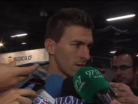 Guaita recuerda a Pizzi en los cromos