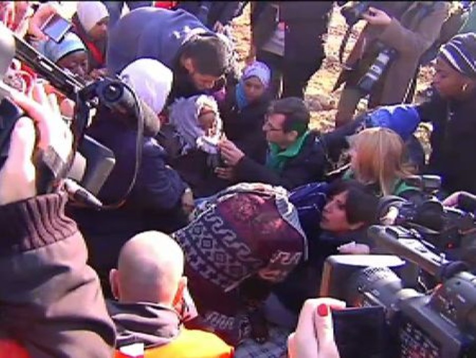 Los Mossos han desalojado a las 14 familias que ocupaban un edificio en Salt desde marzo