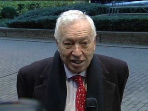 Margallo: Los catalanes tienen derecho a saber cuáles serían las consecuencias de una u otra opción