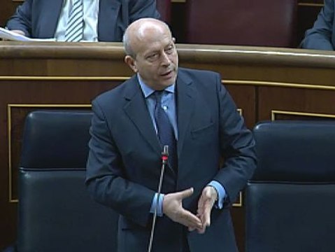 Wert defiende su reforma educativa con referencias a La Biblia