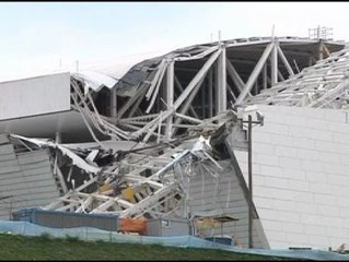 La caída de una grúa cuestiona el Mundial de Fútbol en Brasil