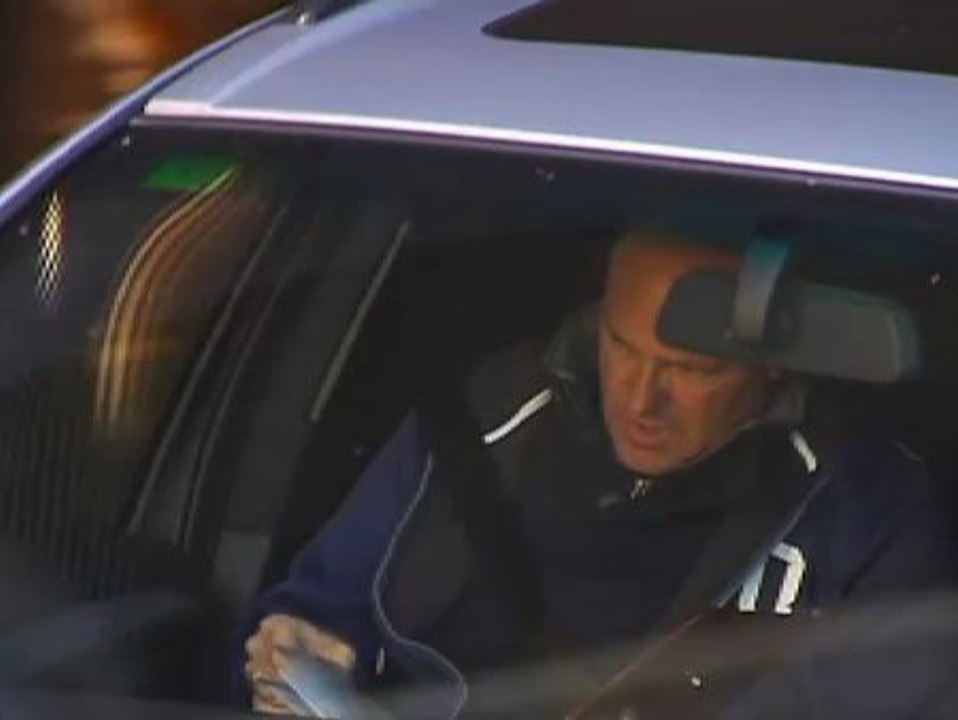 La plantilla del Betis increpada por los aficionados