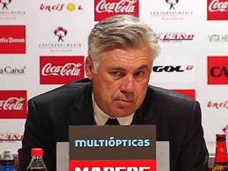 Ancelotti dice que el cambio de esquema ante el Almería dió "más equilibrio" al equipo