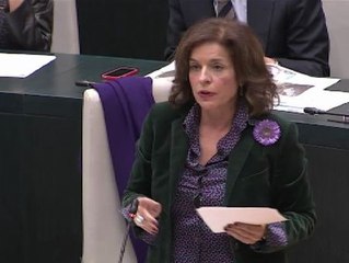 Botella: "La ideología que ha traído mayor progreso a la Historia de la Humanidad ha sido la de los que estamos aquí sentados"
