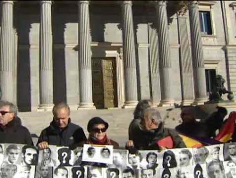 Registran una proposición no de ley en el Congreso para que investiguen las desapariciones del franquismo