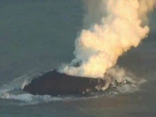 El increible nacimiento de una nueva isla en Japón