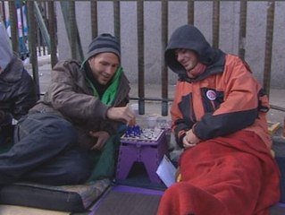 Jóvenes en huelga de hambre para denunciar las injusticias de la sociedad actual