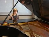 Una pianista profesional se enfrenta a la inhabilitación por molestar a su vecina tocando el piano