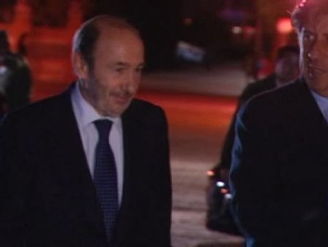 Rubalcaba acude a la presentación del libro de Felipe González