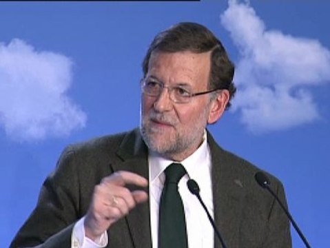 Rajoy: Los españoles hemos salido de la UVI
