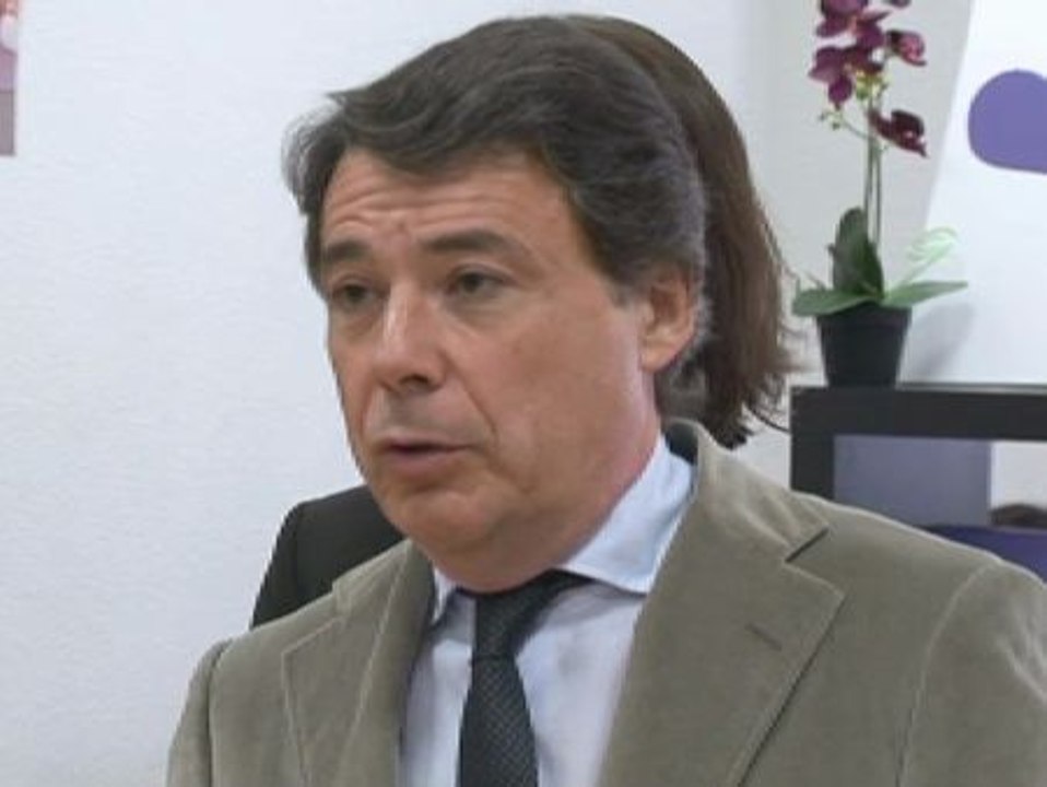 Ignacio González: "Si los sindicatos lo hacen inviable, no se podrá mantener"