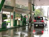 Dos atracadores asaltan una gasolinera de Tui, amenazando a sus empleados con una escopeta recortada