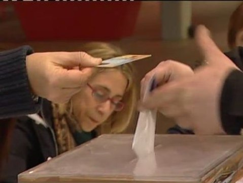 El Gobierno de Asturias, obligado a llegar a acuerdos o convocar elecciones