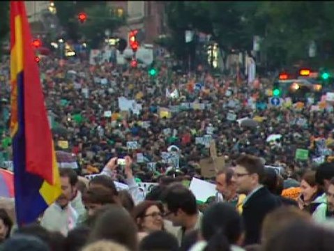 La comunidad educativa sale a la calle para mostrar su rechazo a la ley Wert