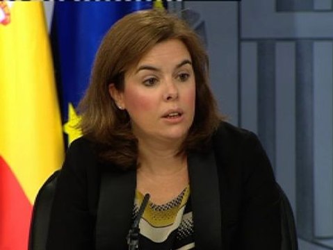 Sáenz de Santamaría: Yo no he ofendido a los parados