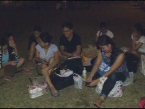 Asciende a 99 el número de muertos en el terremoto de Filipinas