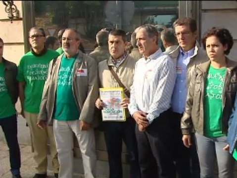Un millón de firmas contra la 'Ley Wert'