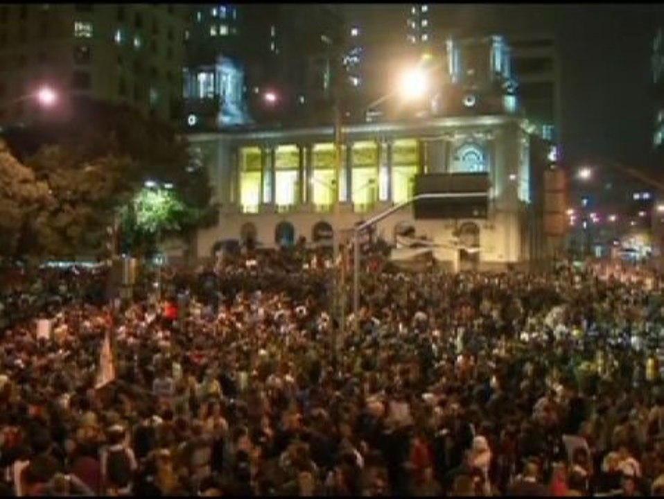 Duros enfrentamientos tras una manifestación a favor de los profesores brasileños