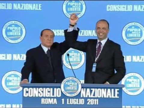 Angelino Alfano hace un llamamiento para votar en favor de Letta en la moción de confianza
