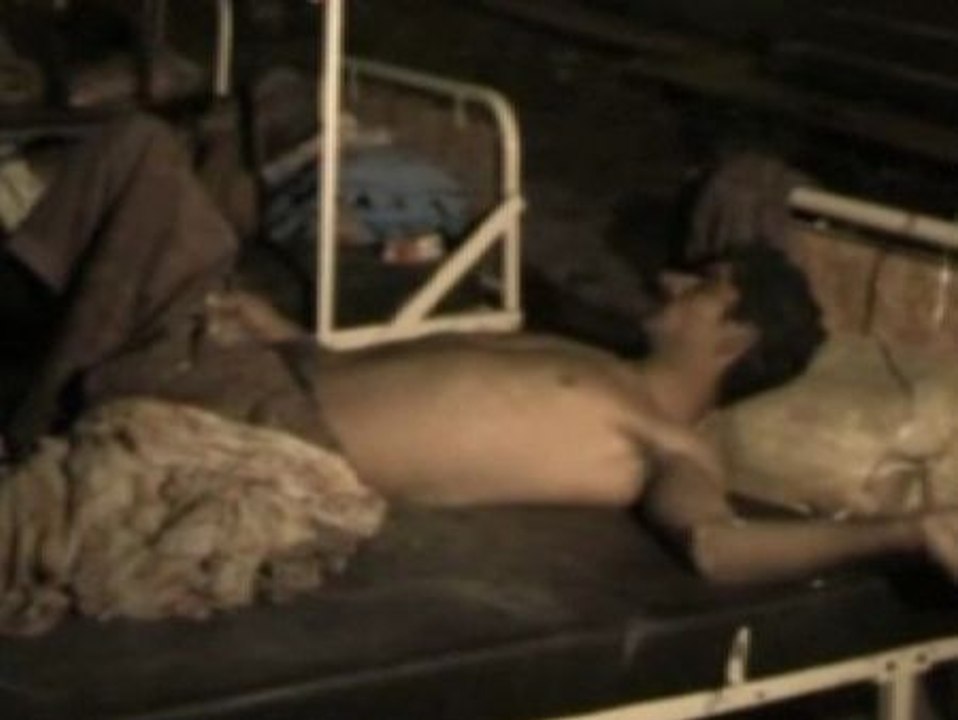 Un terremoto de 7,8 grados causa más de 200 muertos