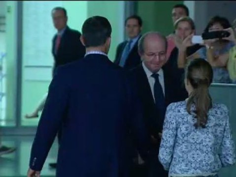 Los Príncipes de Asturias, junto al rey