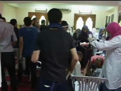 Al menos un centenar de muertos en los enfrentamientos en Egipto