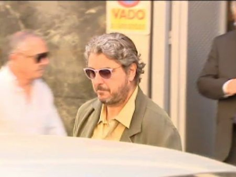 Rubalcaba da credibilidad a las explicaciones de Páez que reconoció ante Ruz haber cobrado  en negro del PP