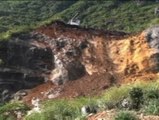 Deslizamientos de tierra al sur de China provocan cortes en las carreteras