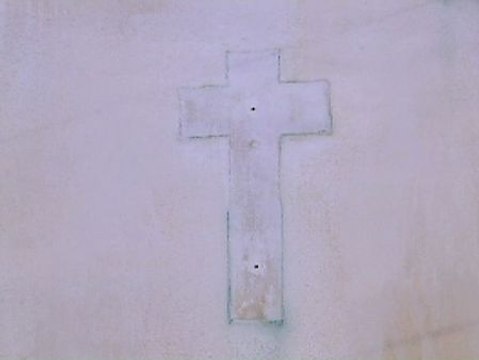 Una veintena de tumbas son saqueadas en un cementerio de Barcelona