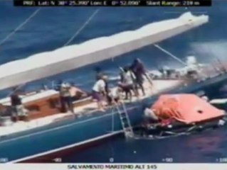 Recatan a los tripulantes de un barco pesquero a 43 kilómetros de la costa