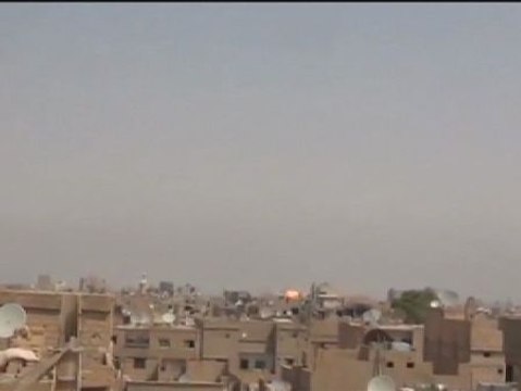 Espectaculares imágenes de un avión del Ejército sirio derribado por los rebeldes