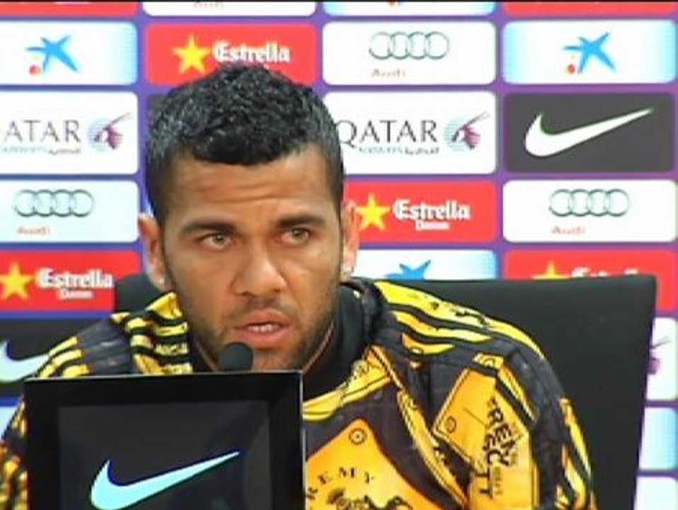 Dani Alves sobre Messi: "A veces los Ferrari tienen que pasar por el taller"