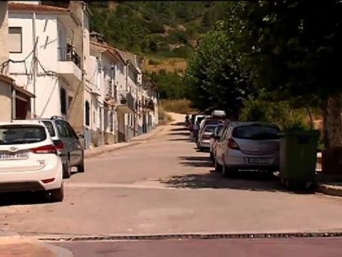 Muere un niño de tres años atrapado en el coche de sus padres