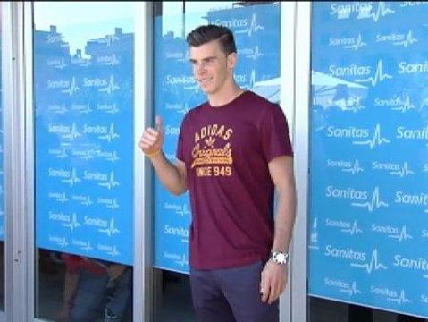 Bale pasa el reconocimiento médico