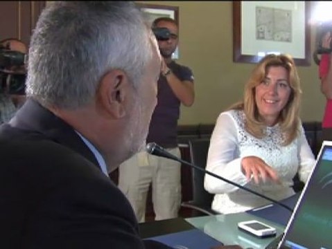 Griñán hace oficial su renuncia en el primer consejo de gobierno tras las vacaciones