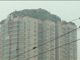 Pekín ordena demoler una mansión construida sobre un bloque de viviendas