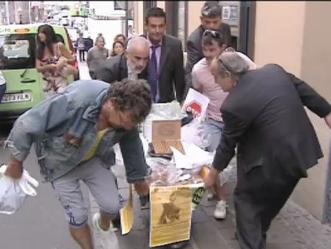 Recaudan 700 kilos en céntimos contra los desahucios