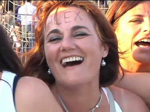 Alejandro Sanz se rodea de fans y amigos en Sevilla