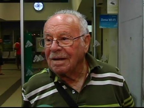 Hay que echar una bendición a los trenes de Galicia