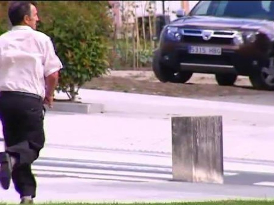 Declaran ante el juez los vecinos que socorrieron al maquinista del tren accidentado en Santiago