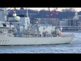 Barcos de guerra de la Royal Navy navegan rumbo a Gibraltar